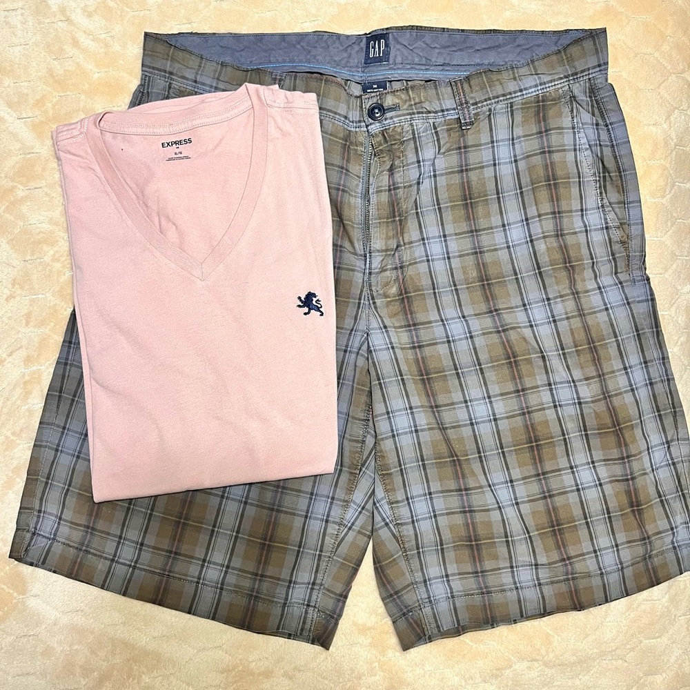 Express tee and GAP shorts